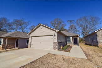 12621 Waterbury Cove, Moundville, AL 35474