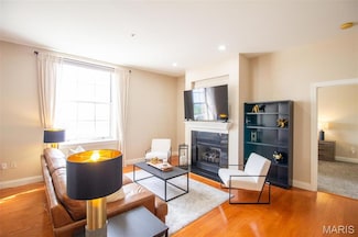 1515 Lafayette Ave Unit 619, Saint Louis, MO 63104