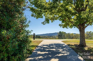 2106 Enon Rd, Morganton, NC 28655