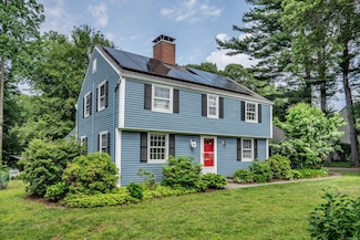 251 Ridgewood Rd, West Hartford, CT 06107