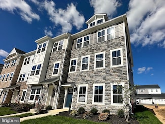 10705 Millport St, White Plains, MD 20695