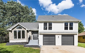 13203 Bristol Ave, Grandview, MO 64030