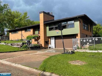 918 Central Ave N, Chisholm, MN 55719