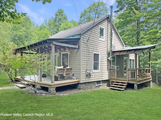 148 Hutchin Hill Rd, Shady, NY 12409
