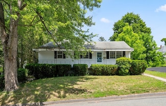 66 Vincent Ave, Worcester, MA 01603