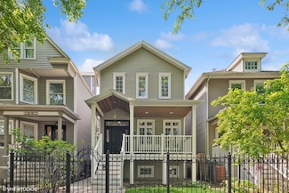 1959 W Berwyn Ave, Chicago, IL 60640