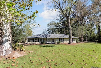 17626 Blackwater Rd, Zachary, LA 70791
