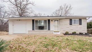 6409 Randy Dr, Imperial, MO 63052