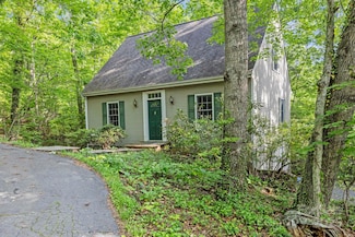 124 Hilltop Rd, Black Mountain, NC 28711