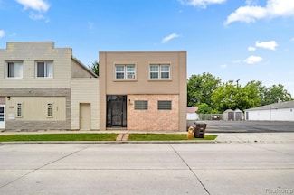 17138 Quarry St, Riverview, MI 48193