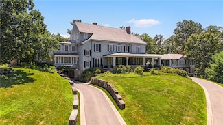 833 Blackburn Rd, Sewickley, PA 15143