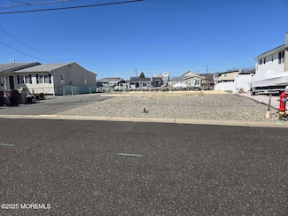 58 Ronald Ave S, Bayville, NJ 08721