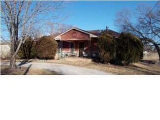 131 N 5th Ave, Anthony, KS 67003