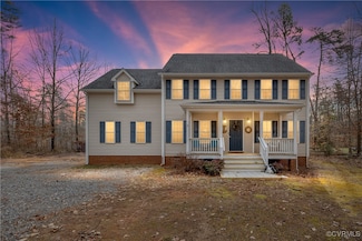 100 Hemlock Ln, Mineral, VA 23117