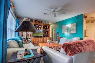 6116 NW 15th St, Margate, FL 33063