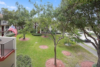 151 SW 135th Terrace Unit 302T, Pembroke Pines, FL 33027