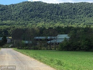 2687 Apple Way, Saint Thomas, PA 17252