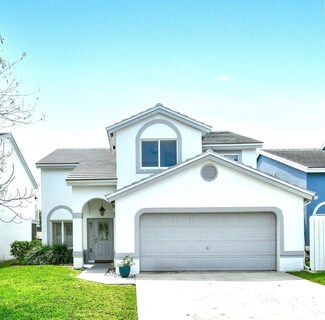 2890 Norway Pine Ln, Lake Worth, FL 33462