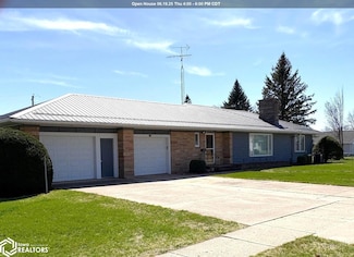 814 4th Ave, Ackley, IA 50601