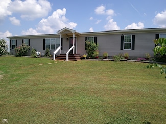 1661 Killion Ave, Seymour, IN 47274