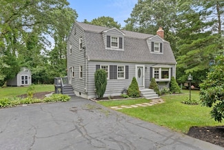 31 Orchard Rd, Marshfield, MA 02050