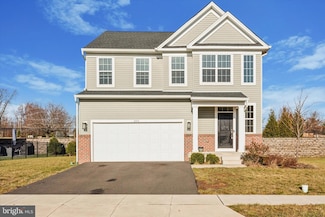 2316 Twin Lakes Dr, Quakertown, PA 18951