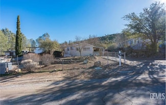 139 Salaine Dr, Bodfish, CA 93205