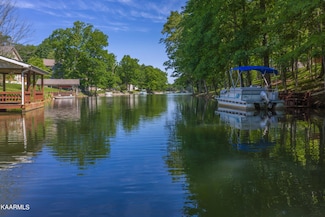 1016 Greenwood Dr, Jamestown, TN 38556