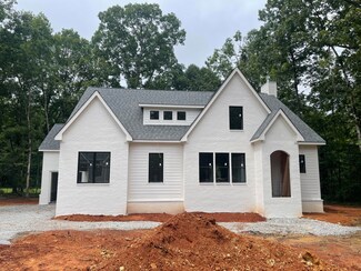 2291 Morning Mist Ln, Signal Mountain, TN 37377