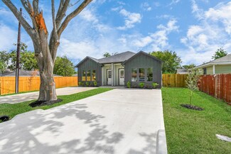 4918 Wilmington St, Houston, TX 77033