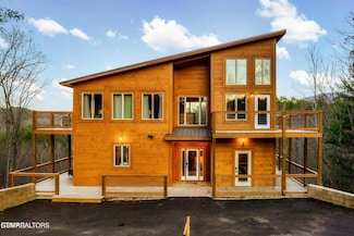 4164 Chamberlain Ln, Sevierville, TN 37862