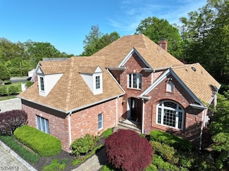 15 Hemlock Ave, Branchville, NJ 07826