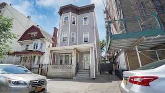 32 North St, Bronx, NY 10468