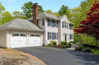 25 Wood Dr, Mendon, MA 01756