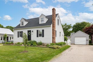 120 Leach Rd, Eliot, ME 03903