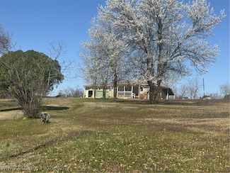 54 Rasor St, Magazine, AR 72943