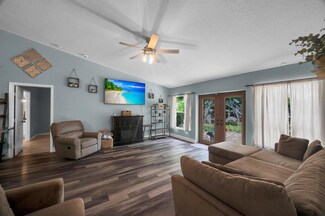 621 SW Mccullough Ave, Port Saint Lucie, FL 34953