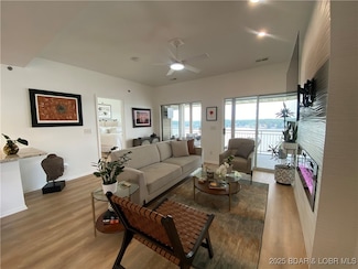 42 Palisades Lakeview Dr Unit 4B, Lake Ozark, MO 65049