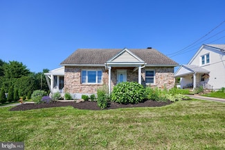 5146 Vera Cruz Rd, Emmaus, PA 18049