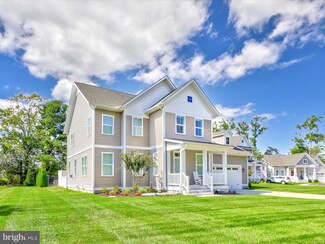 10 Johnsons Glade Ln, Ocean View, DE 19970