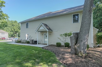 31 Village Cove, Warwick, NY 10990