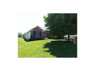3213 S Cardinal Ct, Blue Springs, MO 64015