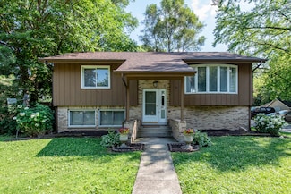 26645 W Oakwood Ave, Ingleside, IL 60041