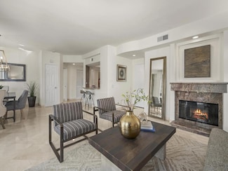 8635 Via Mallorca Unit D, La Jolla, CA 92037