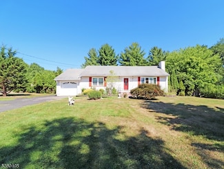 380 River Rd, East Hanover, NJ 07936