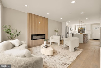 2221 15th St NE, Washington, DC 20018