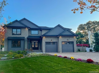 80 Washington Blvd, ComMacK, NY 11725