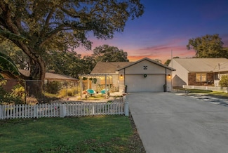 706 Lloyd St, Fort Walton Beach, FL 32547