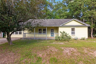 311 Ridgewood Ave, Mary Esther, FL 32569