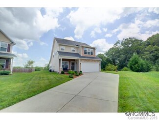 16 Stonebury Dr, Arden, NC 28704
